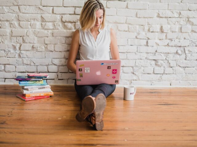 Learning a Musical Instrument Online as an Adult – Does it Work ?